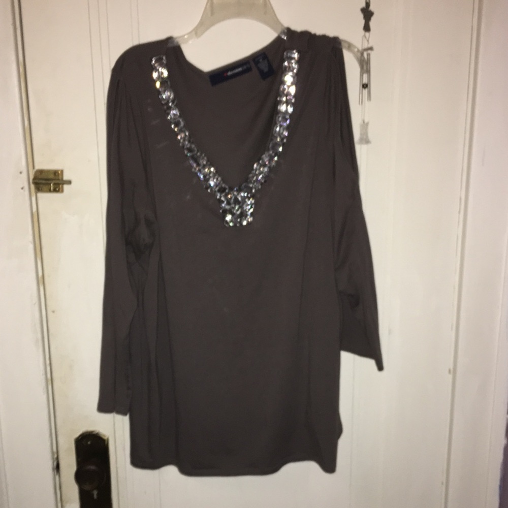 Dark grey long sleeved cold solder shirt